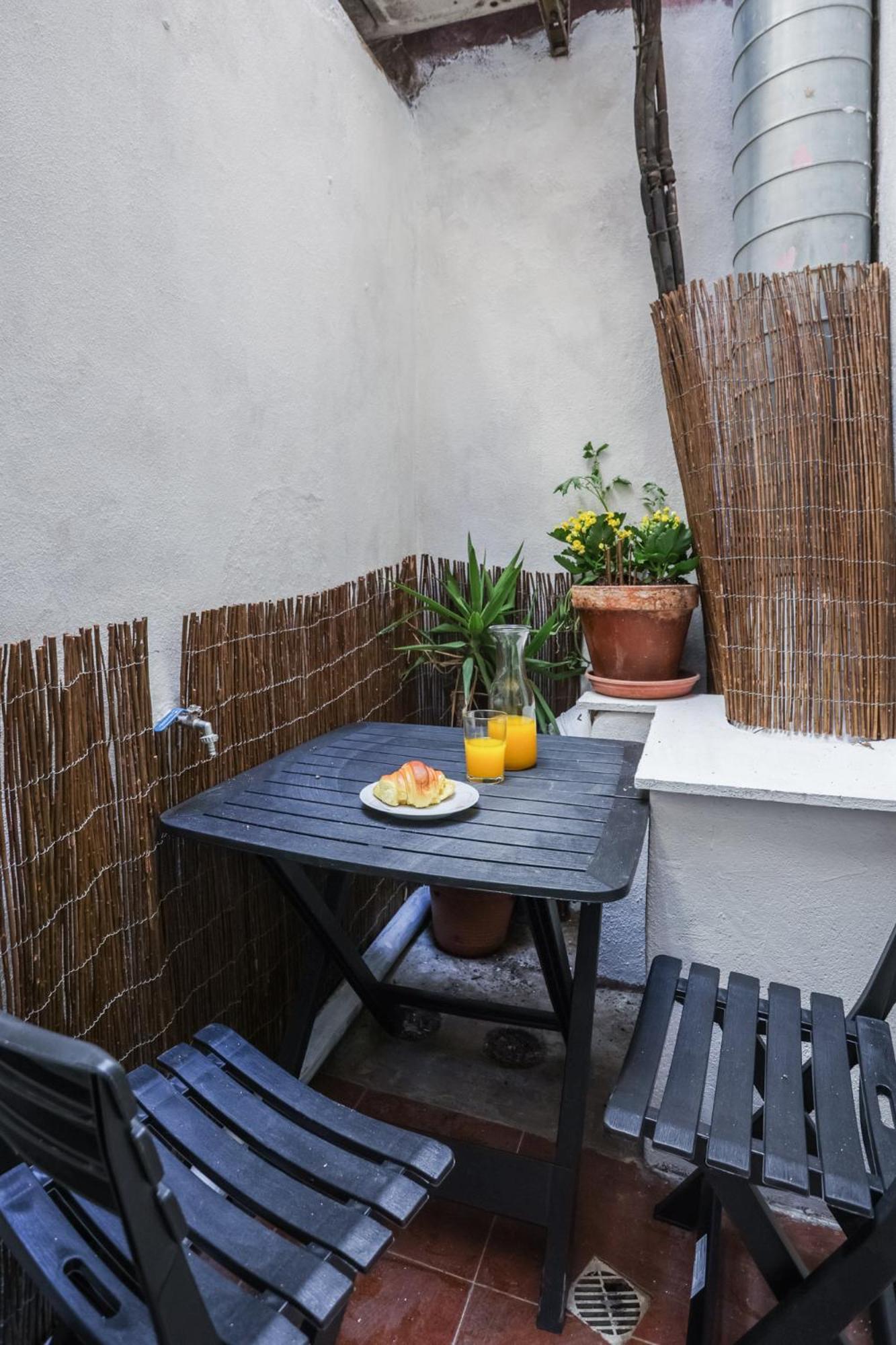 Lovely Apt In Bairro Alto Lisboa Eksteriør billede